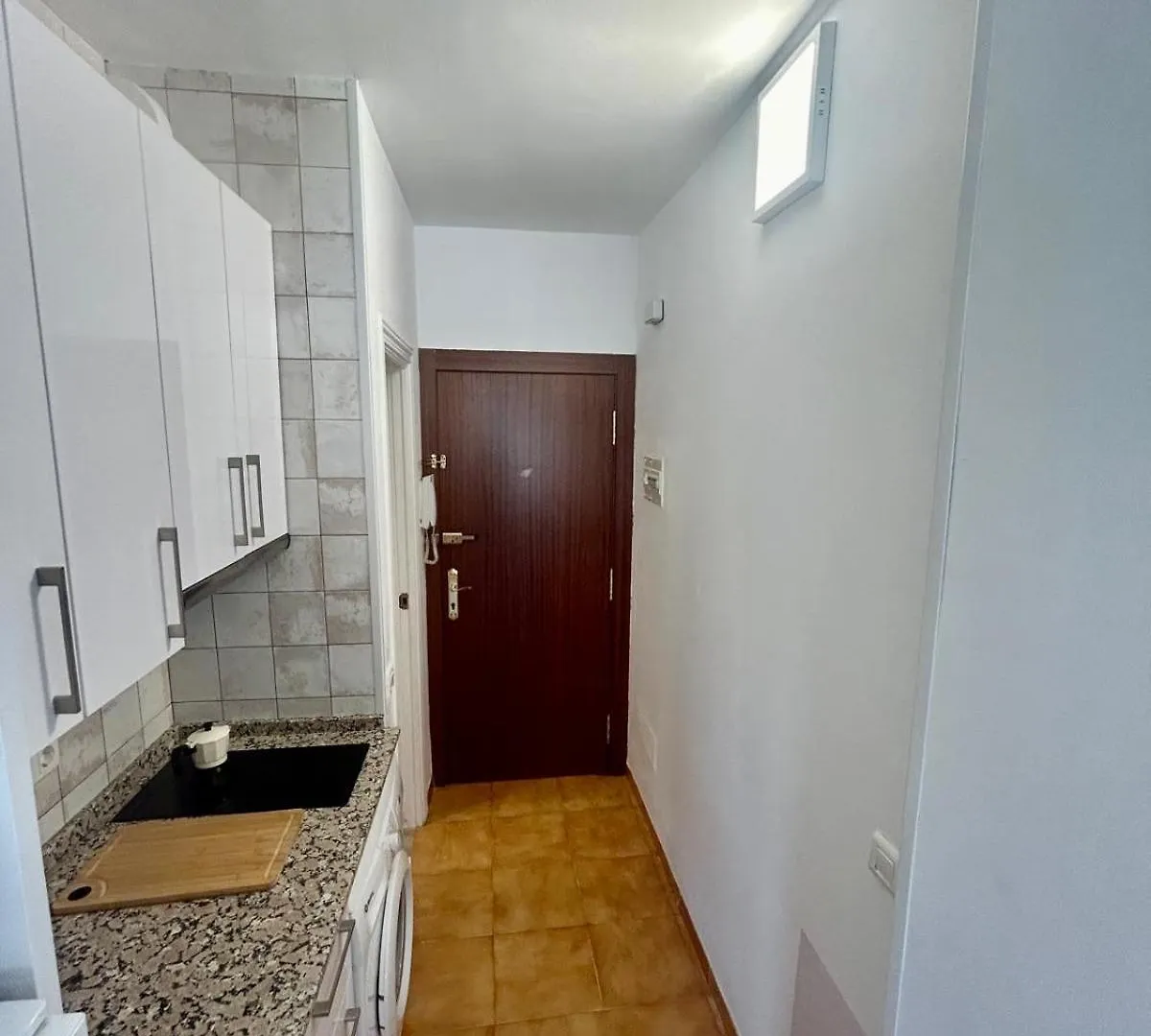 Centro Estudio Con Balcon Torremolinos