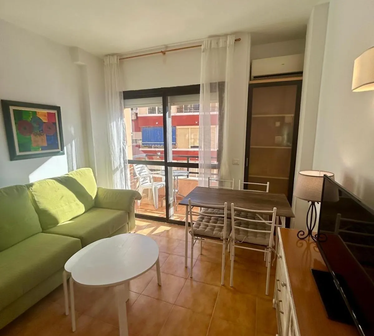 Centro Estudio Con Balcon Torremolinos