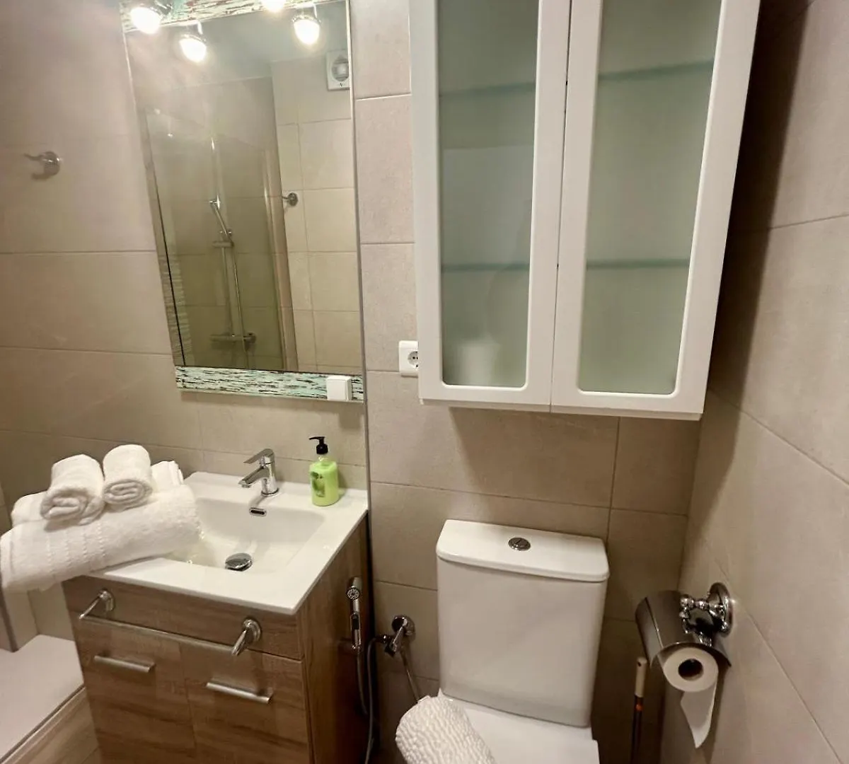 Centro Estudio Con Balcon Torremolinos